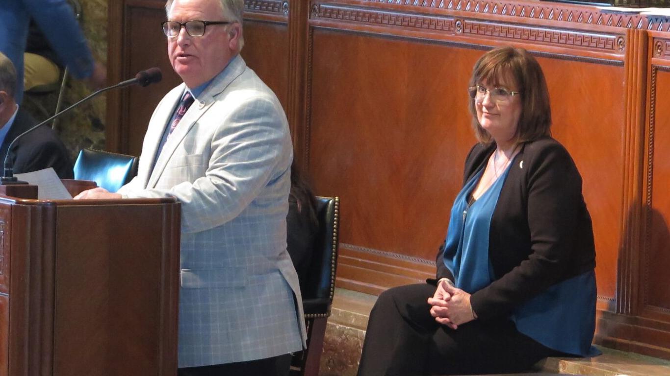 Louisiana House approves plan to allow retired teachers to return to classrooms for higher pay